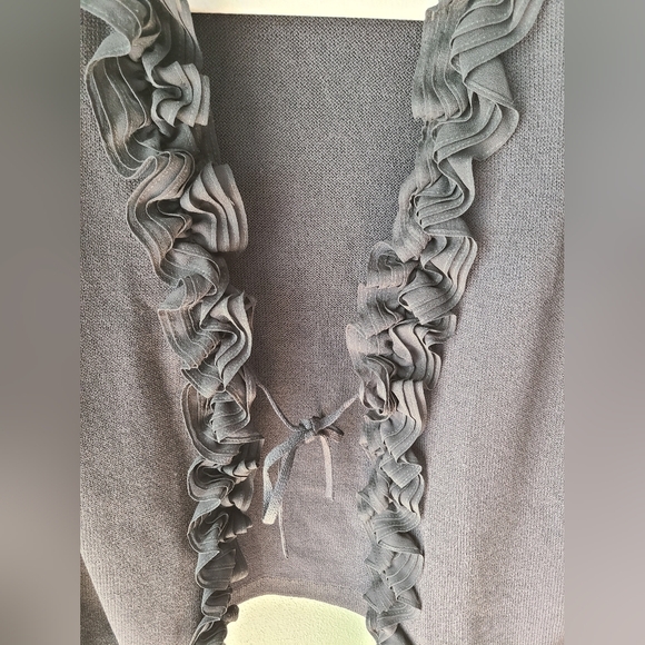 St. John Essentials Ruffle Tie Front Cardigan, Size 12 - Picture 3 of 5